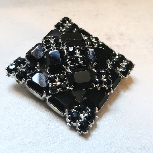 Stunning Vintage Weiss Black Rhinestone Rhodium Brooch Pin Xlnt - Picture 4 of 12